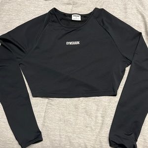 Black gym shark crop long sleeve